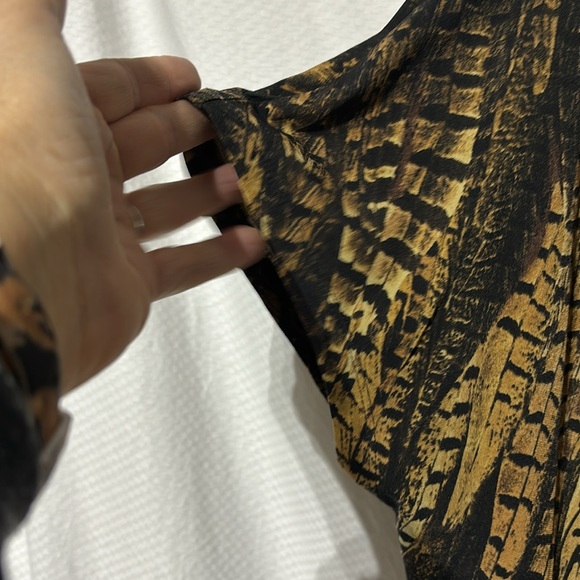 Michael Kors S brown black golden top slimming good wide sleeve like new - Picture 3 of 8